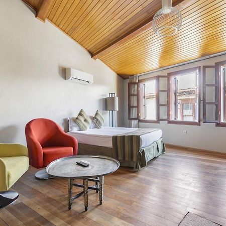 Mesmerizing Flat Near Hadrians Gate Villa Antalya Dış mekan fotoğraf